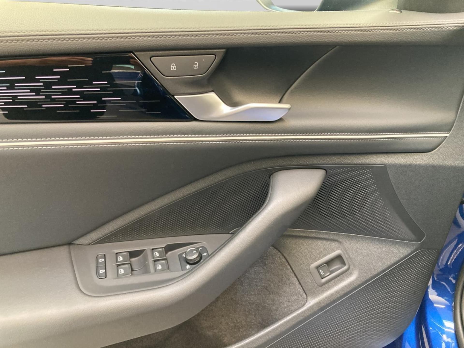 Volkswagen Passat Elegance