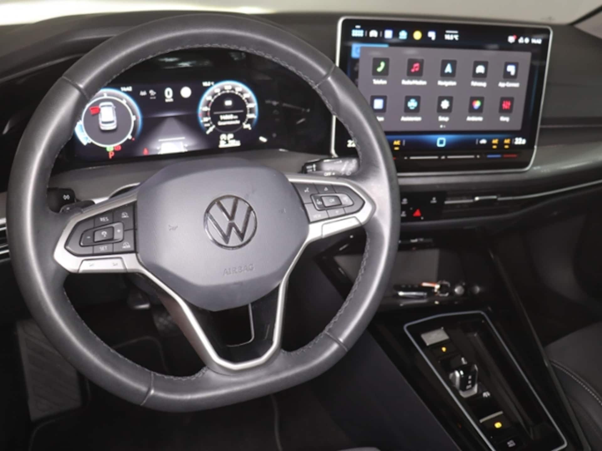 Volkswagen Golf Style