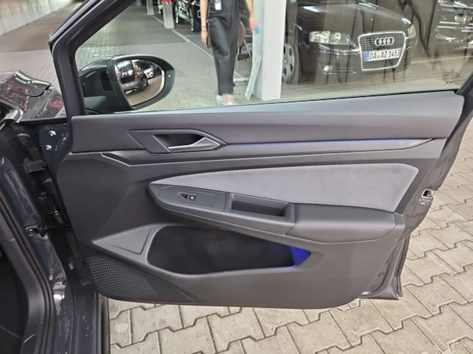 Volkswagen Golf Variant R-Line