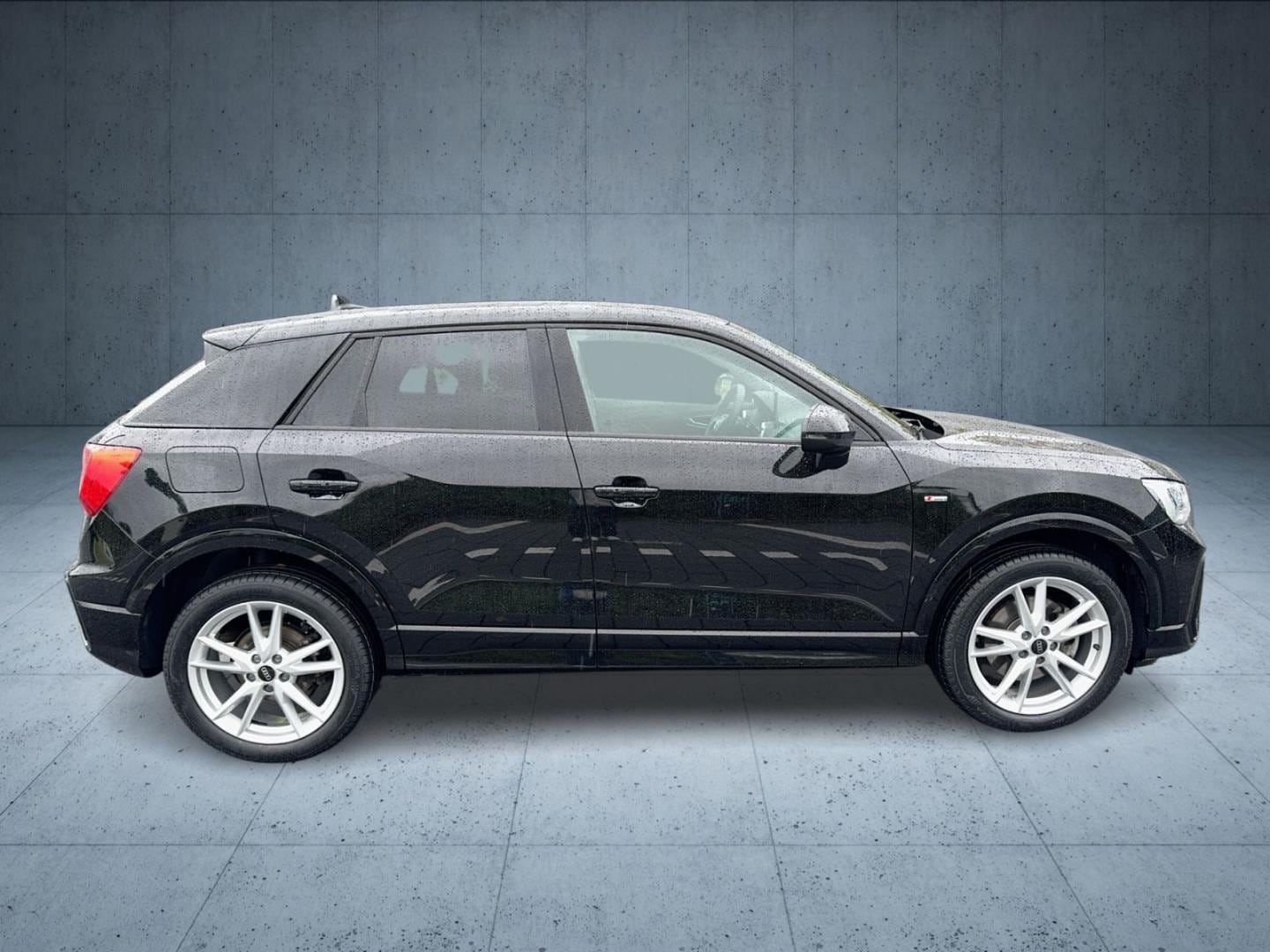 Bild über Audi Q2 S line 40 TFSI quattro S tronic - für weitere Informationen kontaktieren Sie den Audi Partner