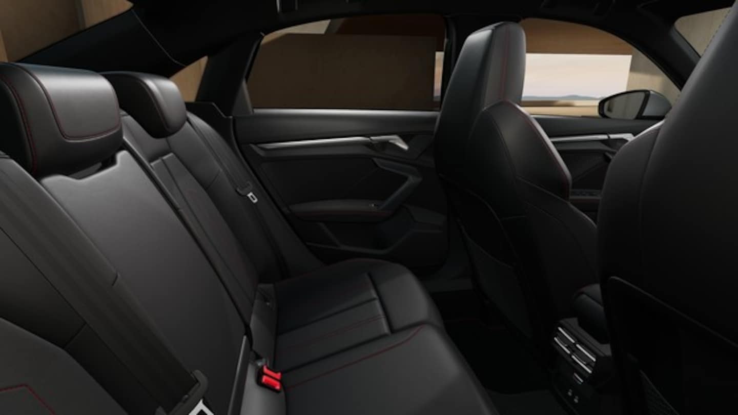 Bild über Audi S3 Limousine TFSI quattro S tronic - für weitere Informationen kontaktieren Sie den Audi Partner