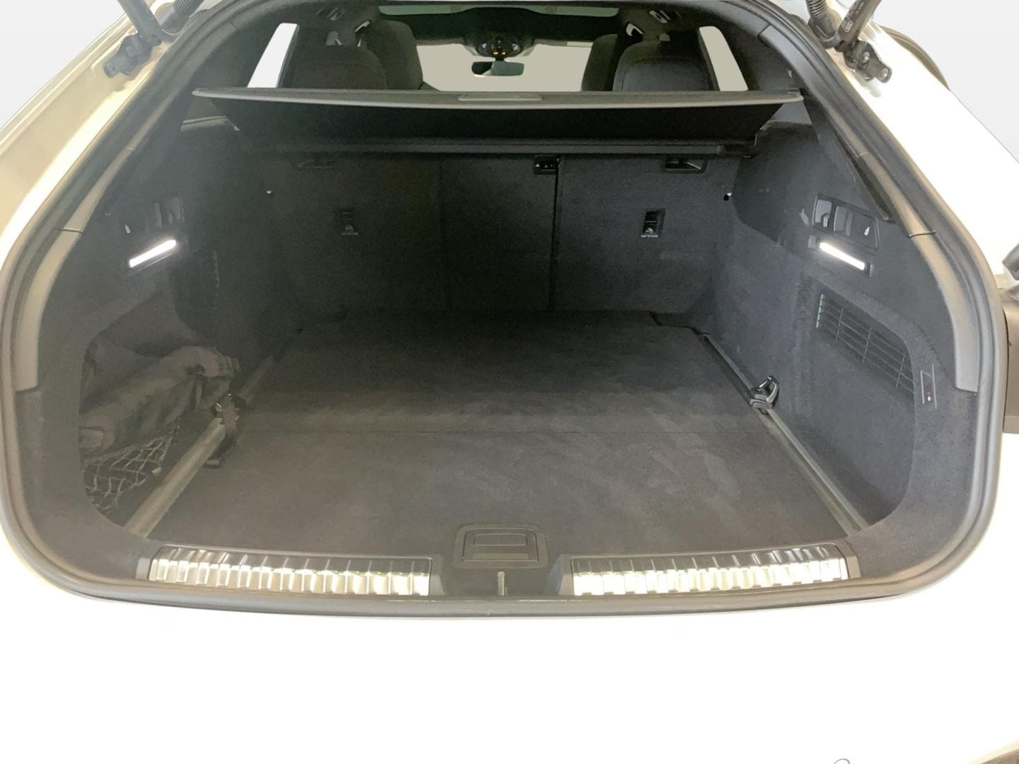 Bild über Audi A6 Avant TFSI 150 kW S tronic - für weitere Informationen kontaktieren Sie den Audi Partner