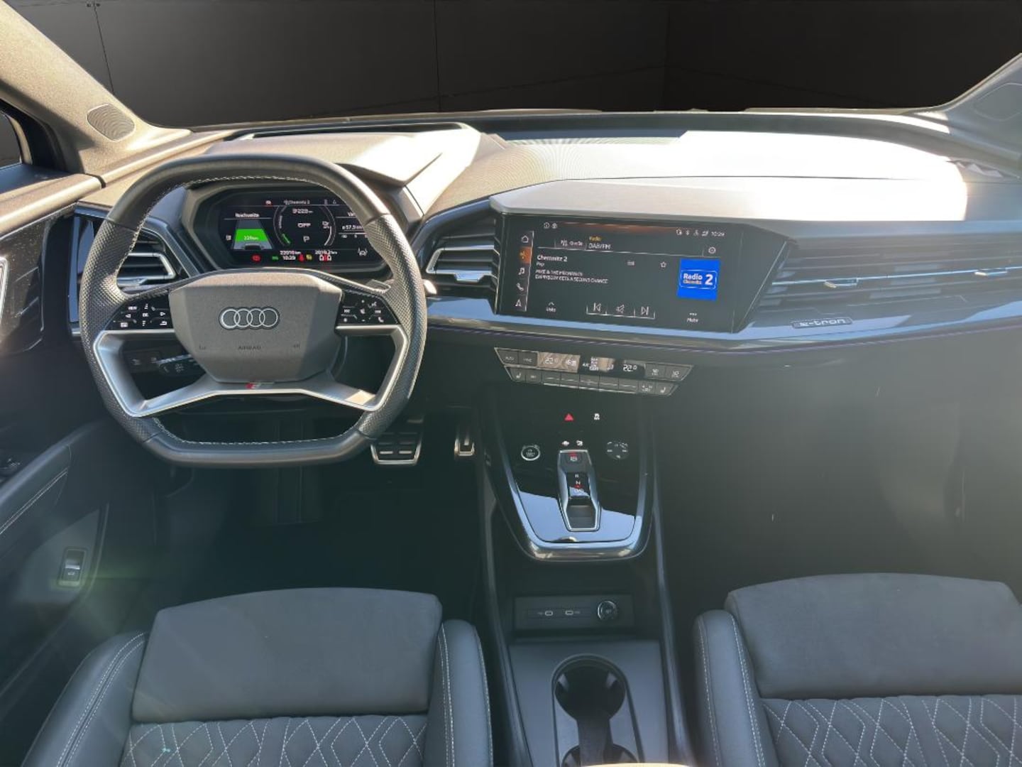 Bild über Audi Q4 e-tron 50 e-tron quattro - für weitere Informationen kontaktieren Sie den Audi Partner
