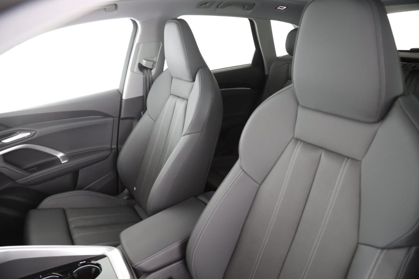 Bild über Audi Q5 SUV TFSI quattro 150 kW S tronic - für weitere Informationen kontaktieren Sie den Audi Partner