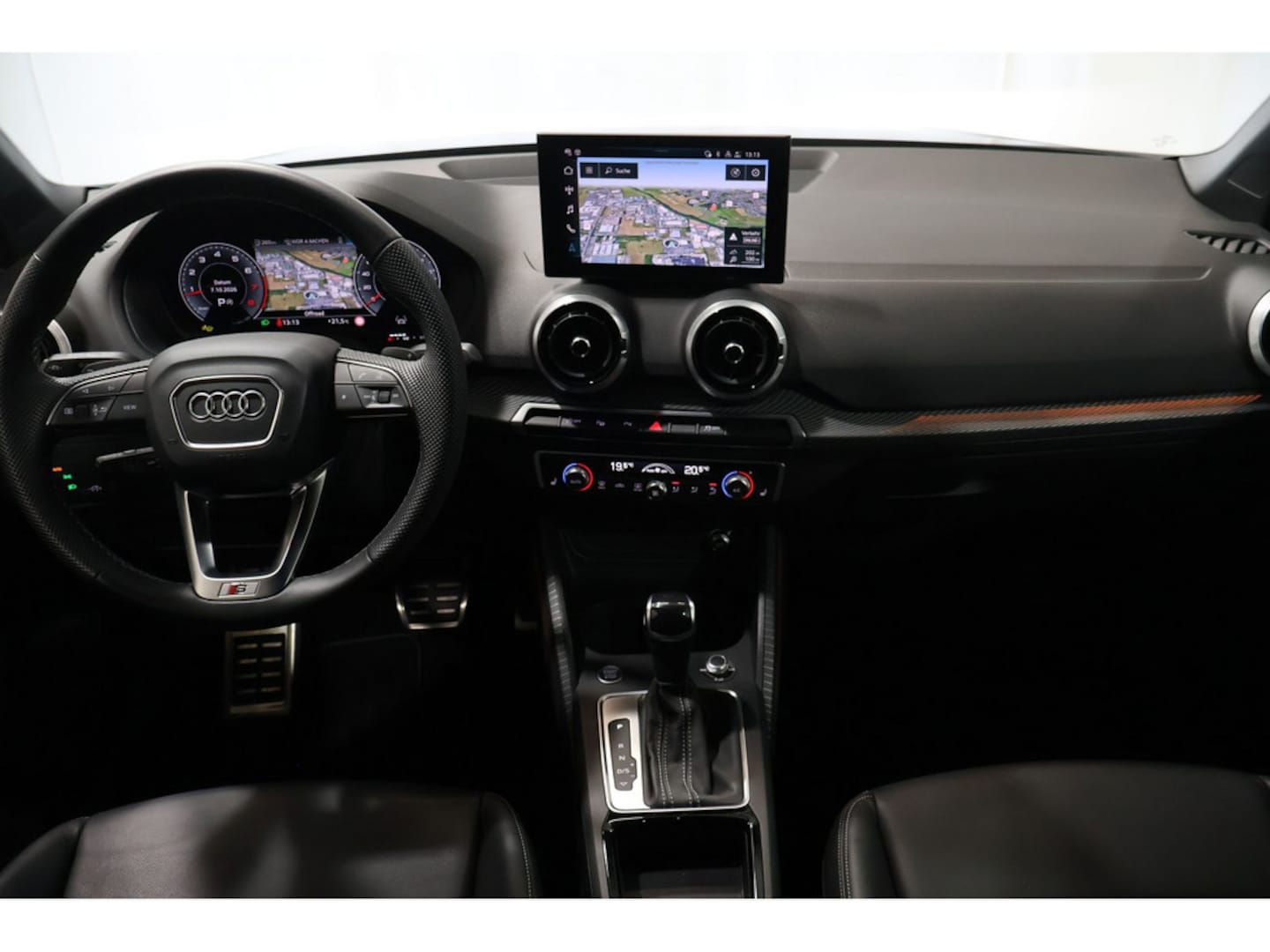 Bild über Audi Q2 S line 35 TFSI S tronic - für weitere Informationen kontaktieren Sie den Audi Partner