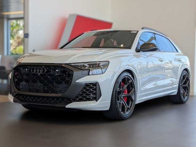 Photo of 2026 Audi RS Q8 SUV performance