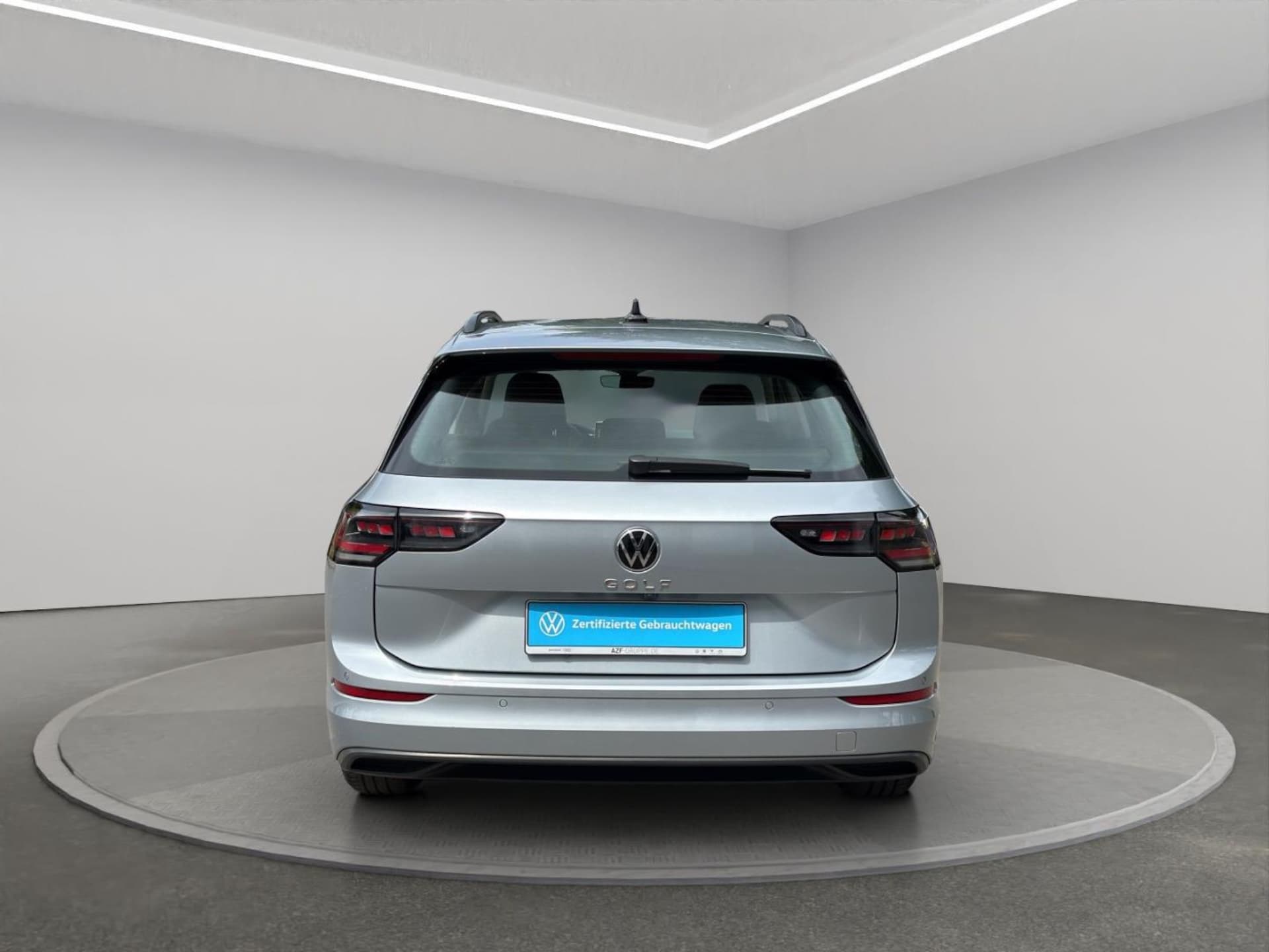 Volkswagen Golf Variant Life