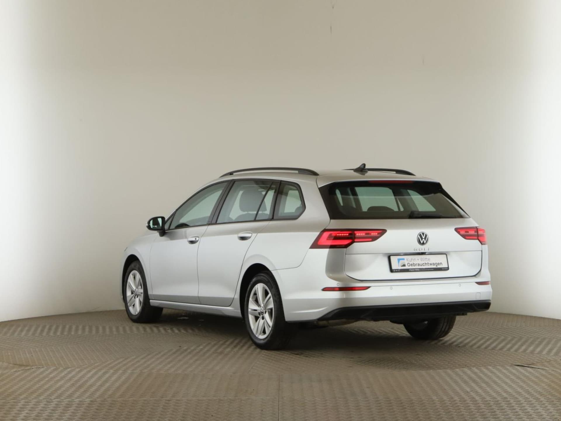 Volkswagen Golf Variant Life
