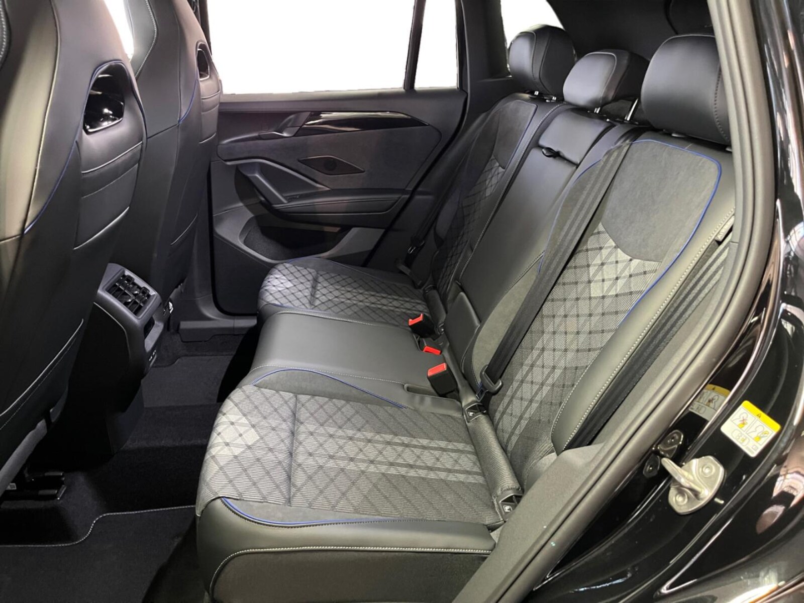 Volkswagen Tiguan – Bild 10