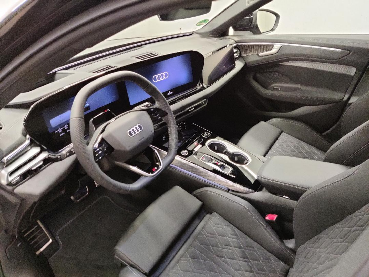 Bild über Audi A6 Avant e-hybrid e-hybrid quattro 270 kW S tronic - für weitere Informationen kontaktieren Sie den Audi Partner