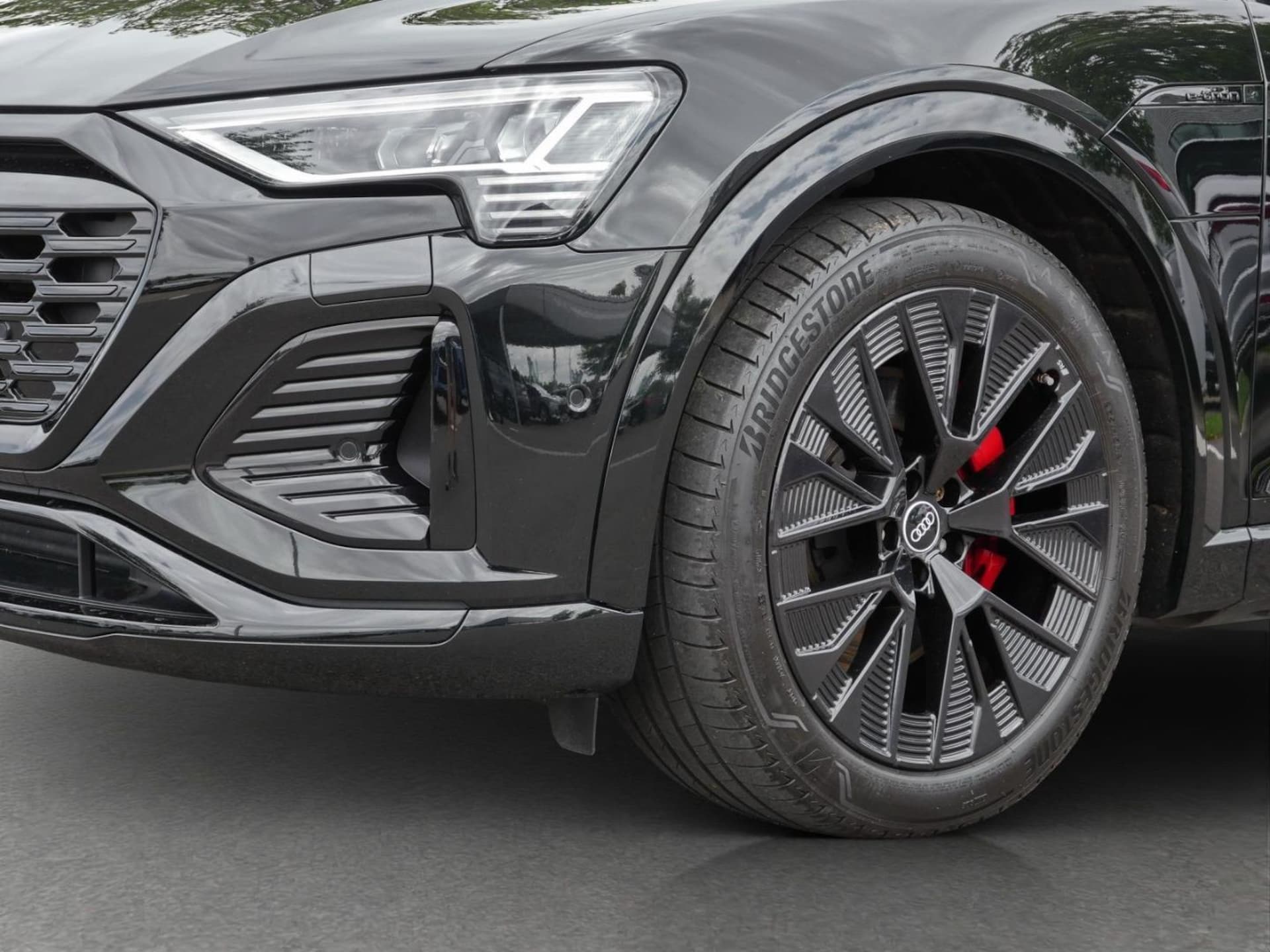 Audi Q8 e-tron S line