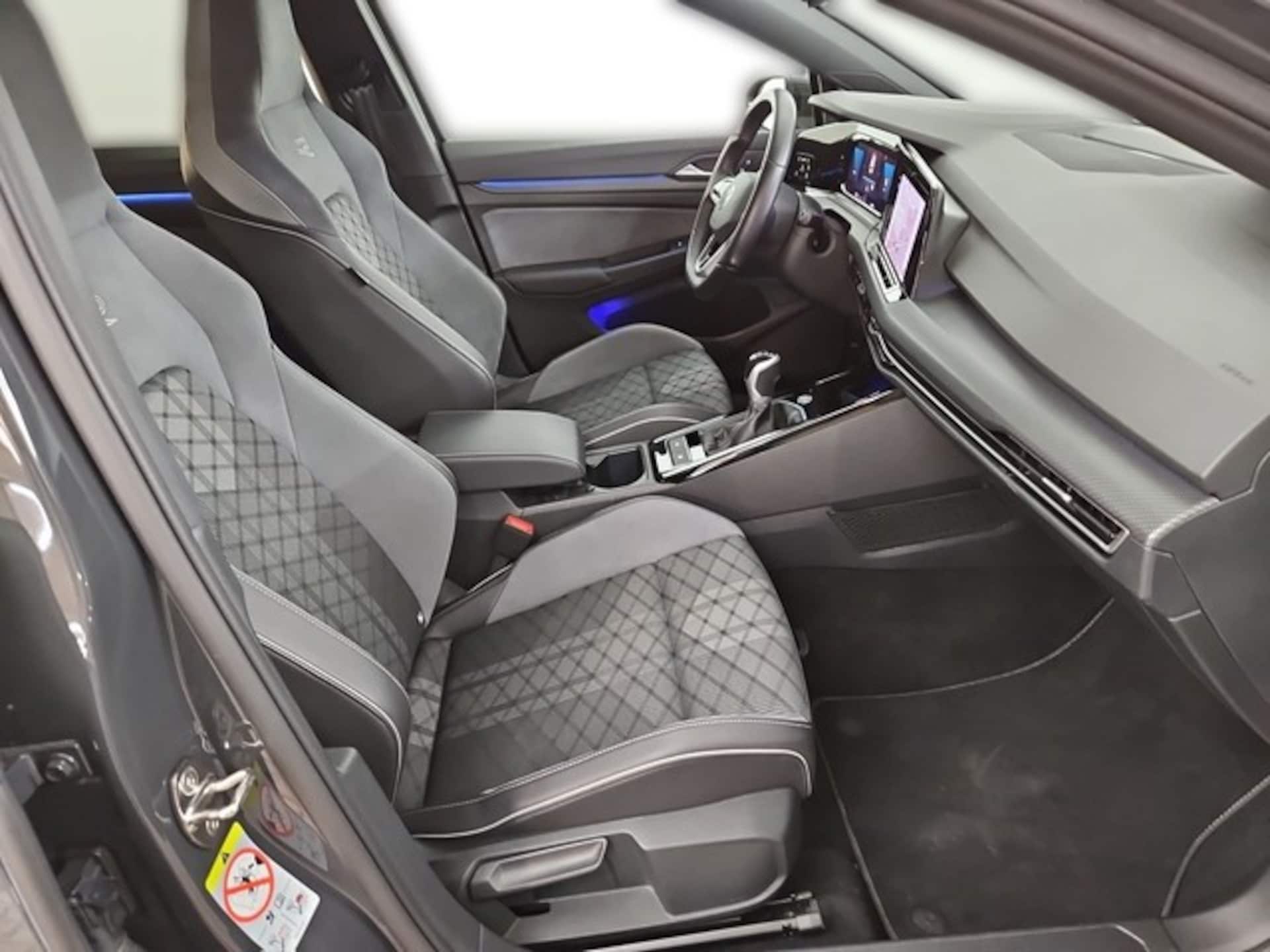Volkswagen Golf Variant R-Line