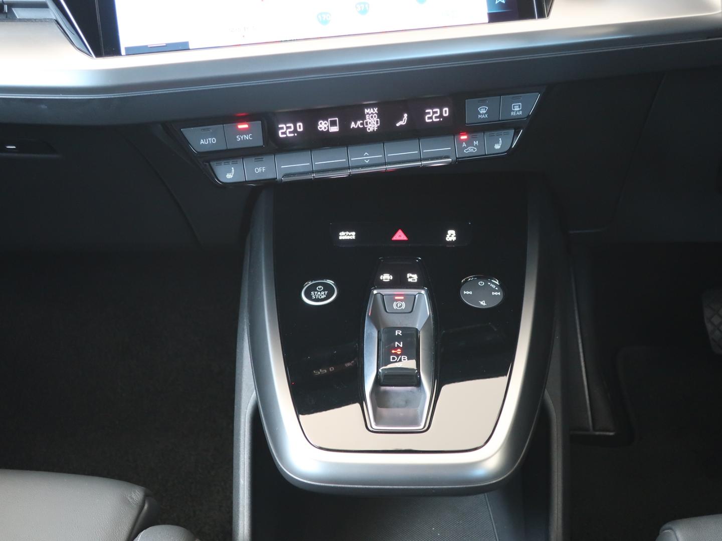 Image about Audi Q4 e-tron 40 e-tron 150,00 kW