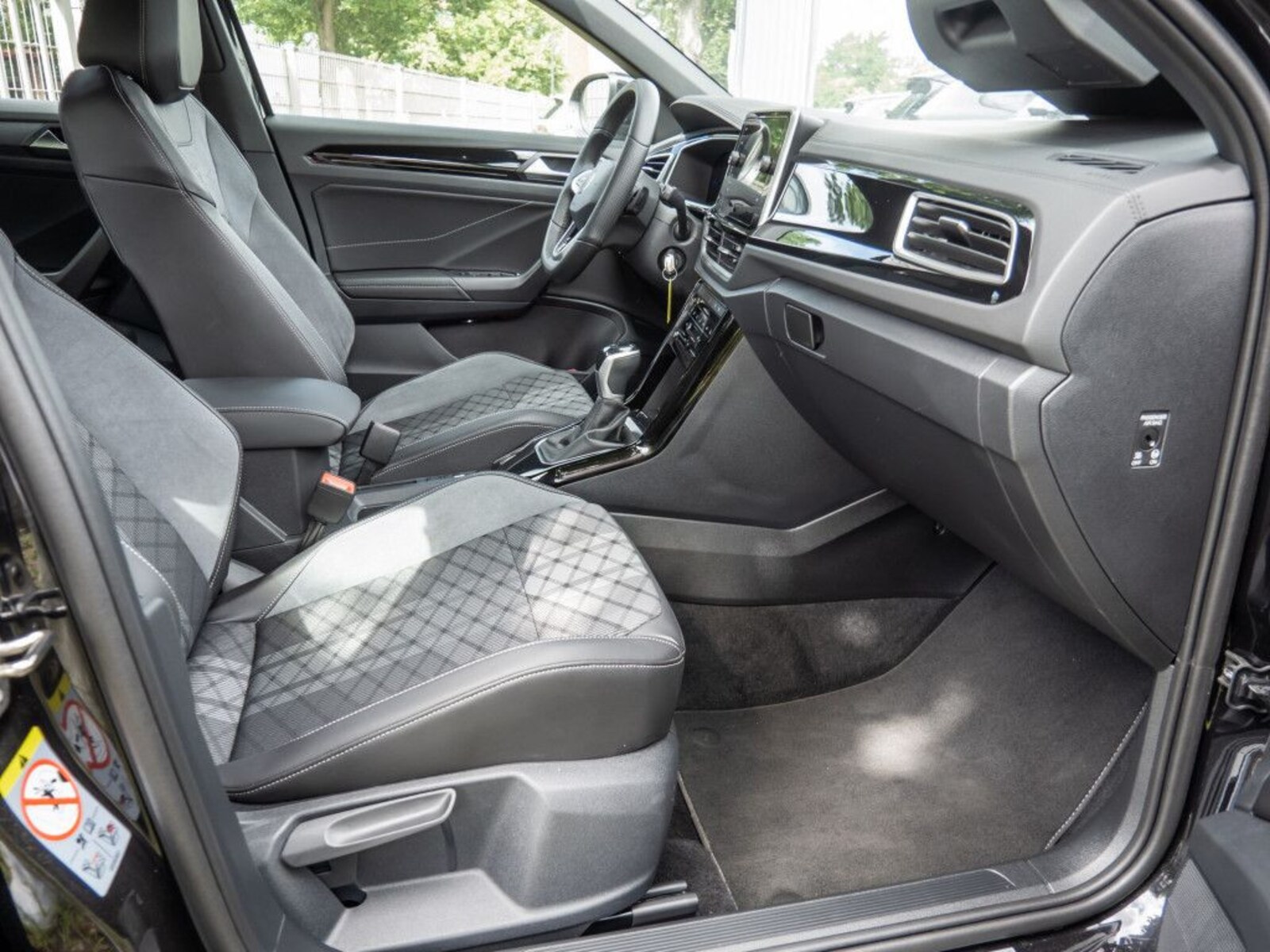 Volkswagen T-Roc – Bild 3