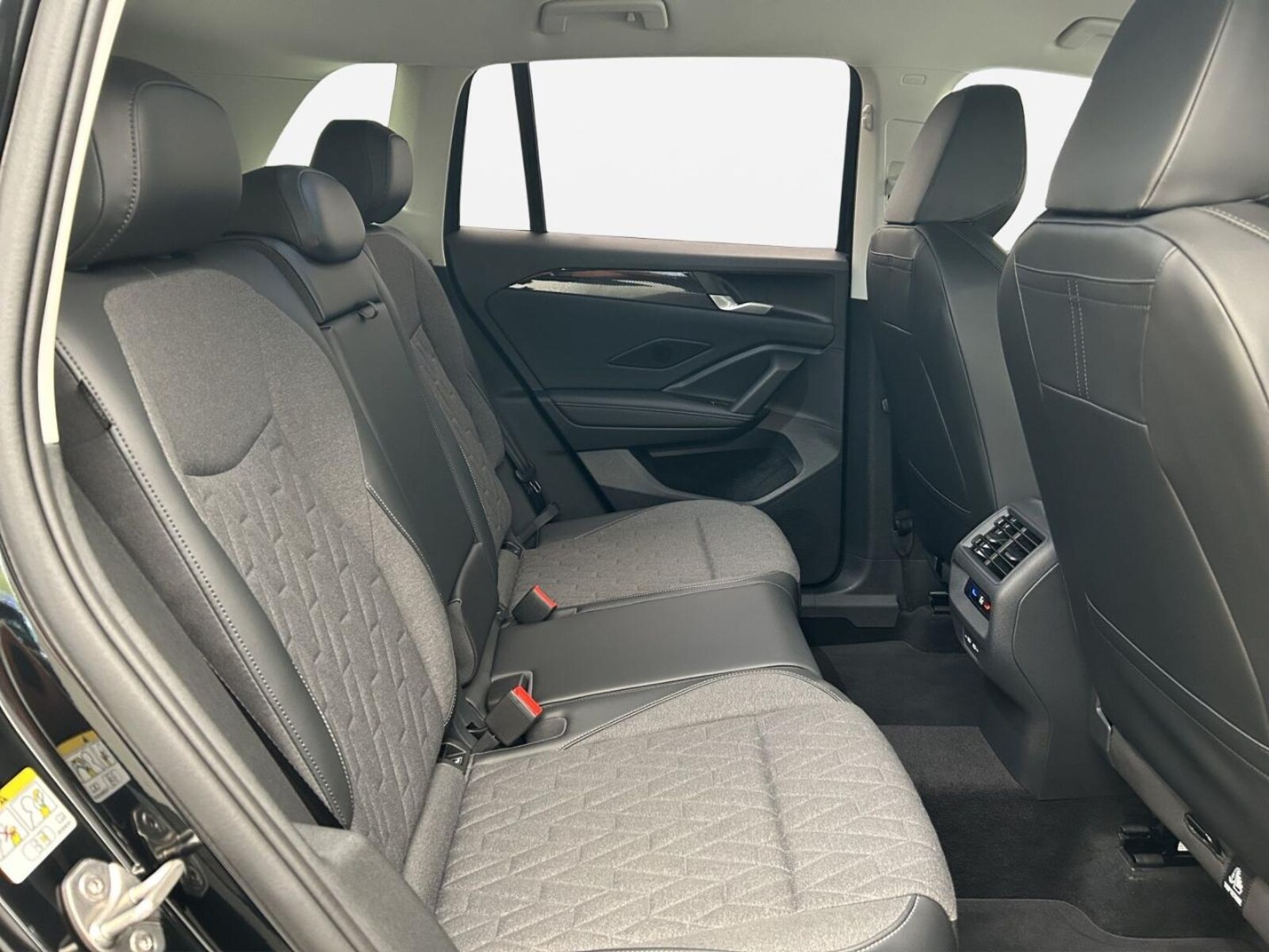 Volkswagen Tiguan – Bild 16