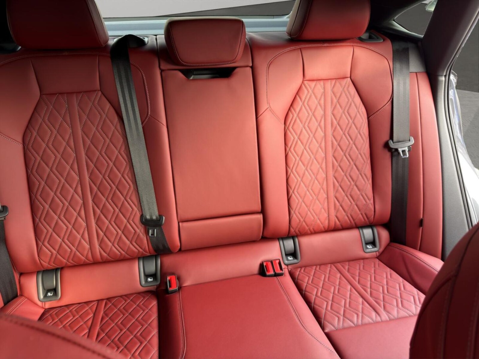 Audi SQ6 Sportback e-tron – Bild 17