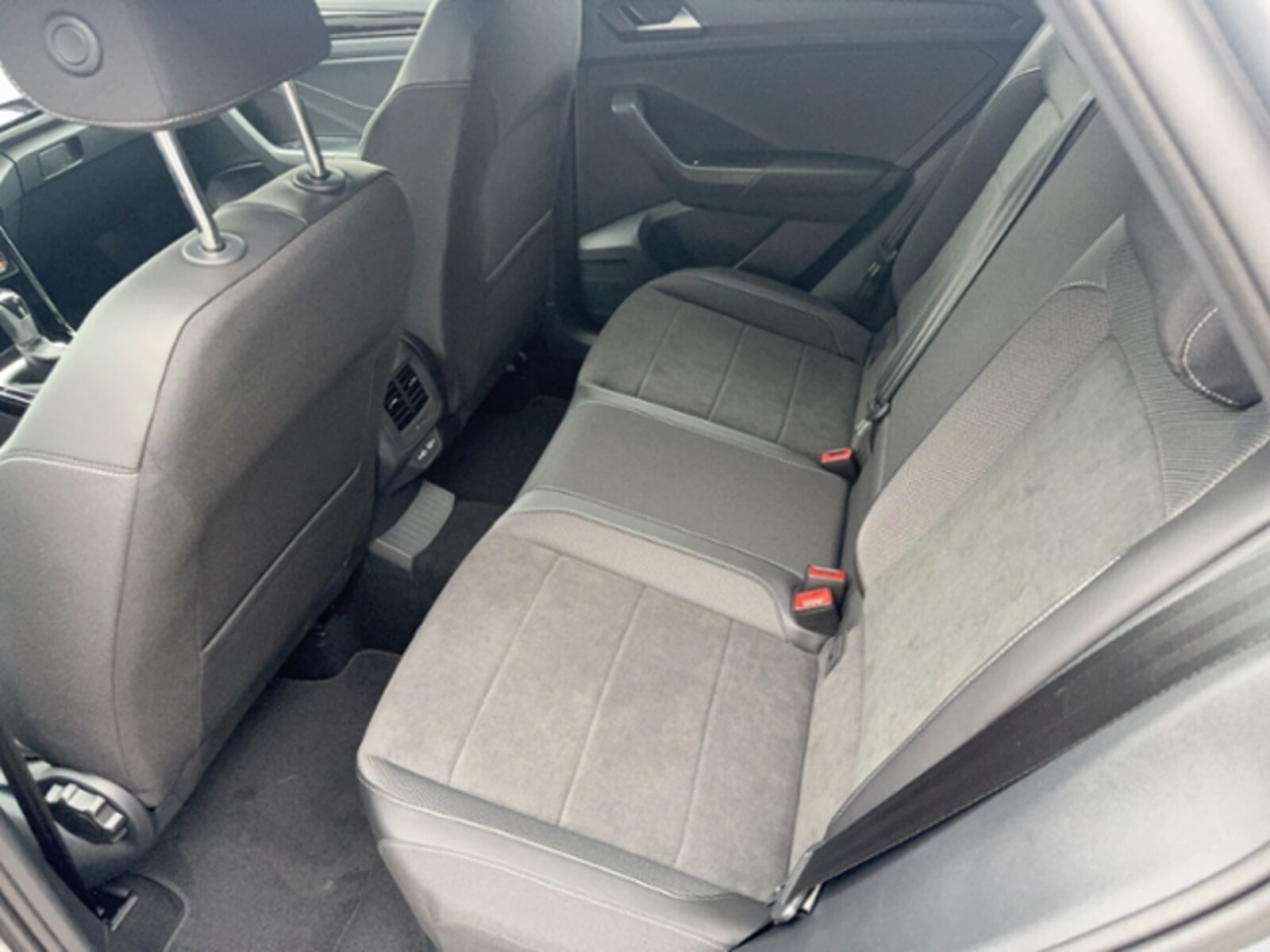Volkswagen T-Roc – Bild 10