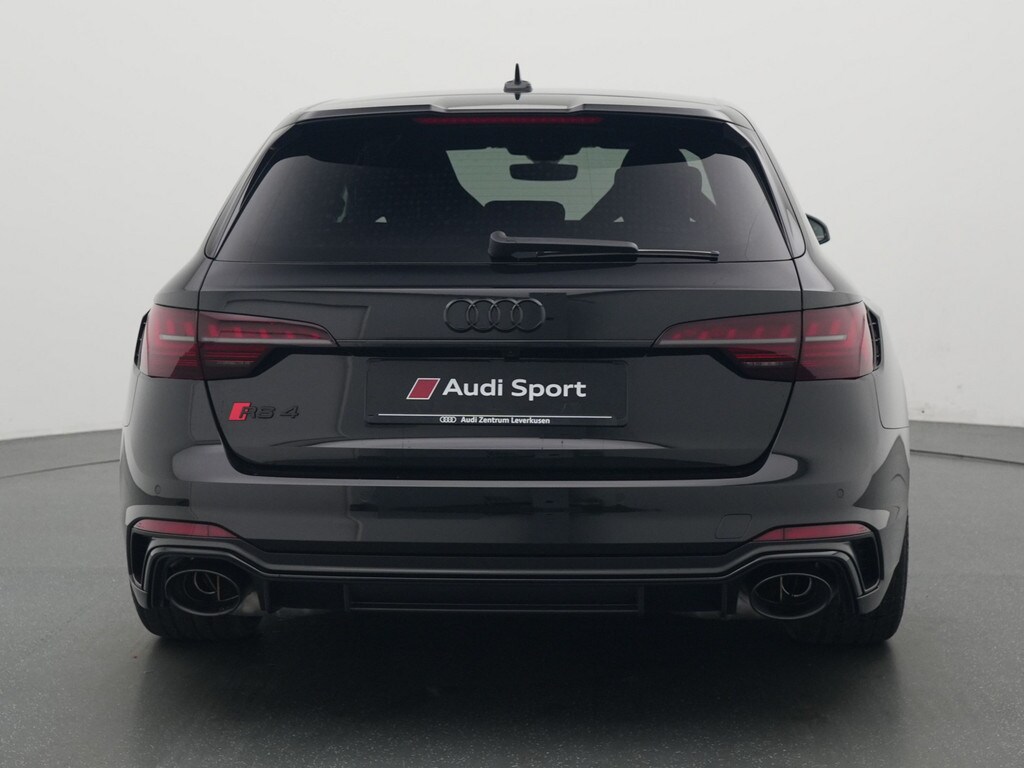 Image about Audi RS 4 Avant quattro tiptronic