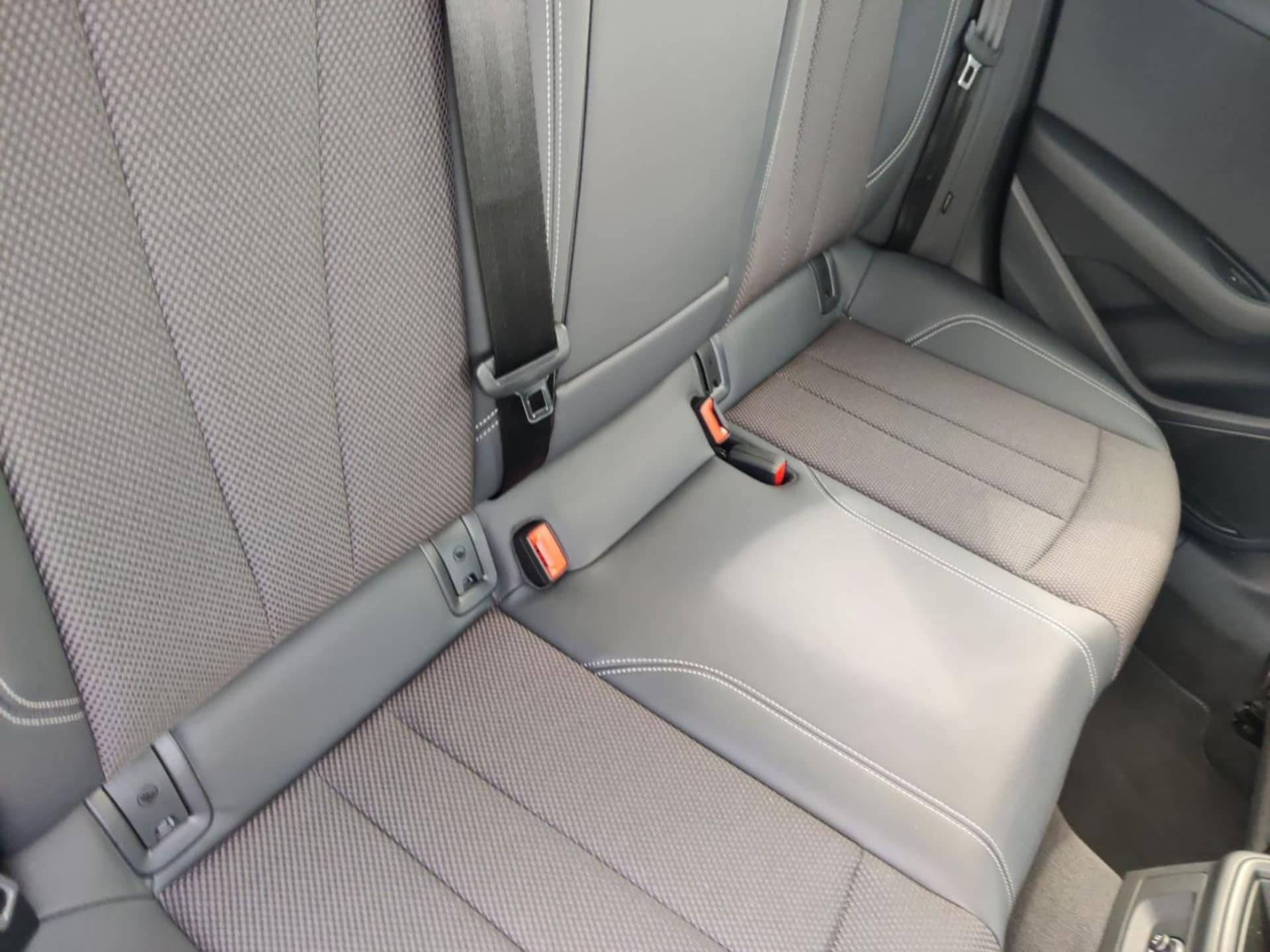 Audi A4 Avant S line