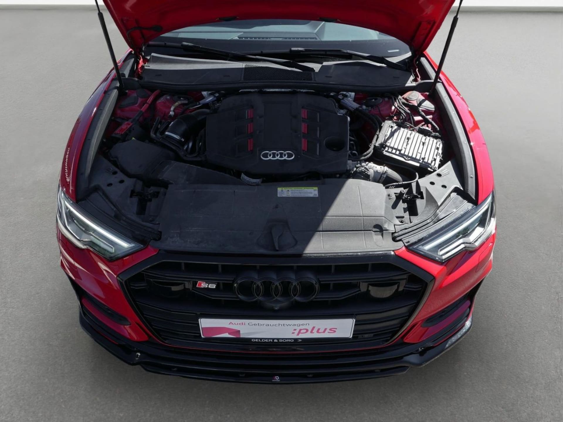 Audi S6 Avant