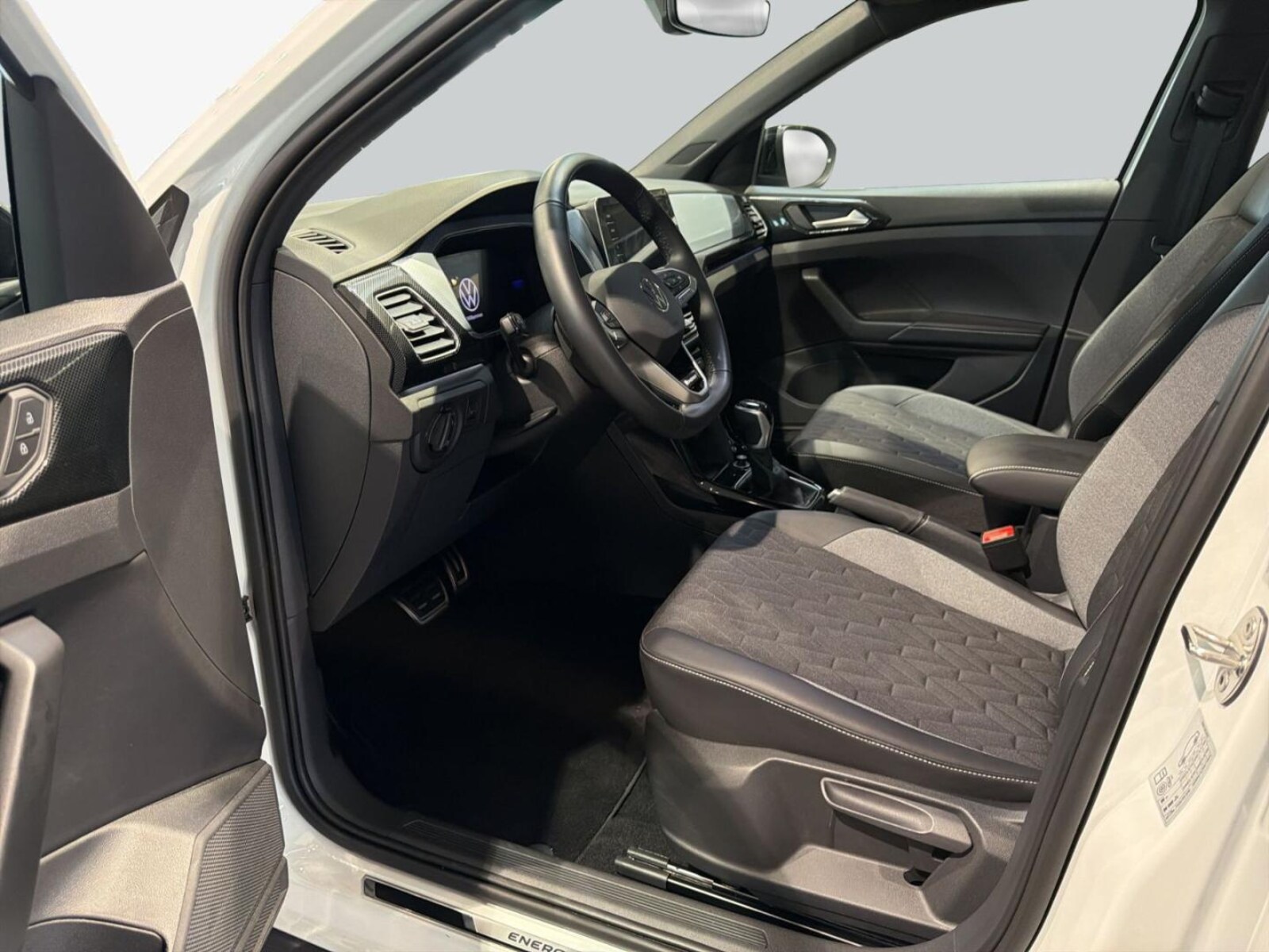 Volkswagen T-Cross – Bild 9