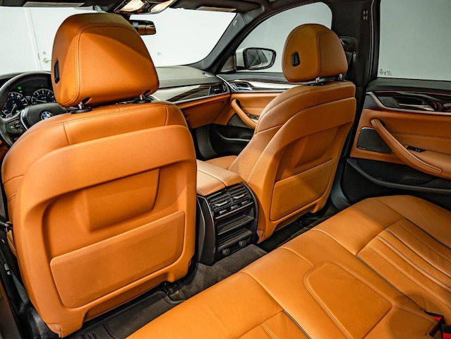 2019 BMW 5 Series 540i - Photo 39