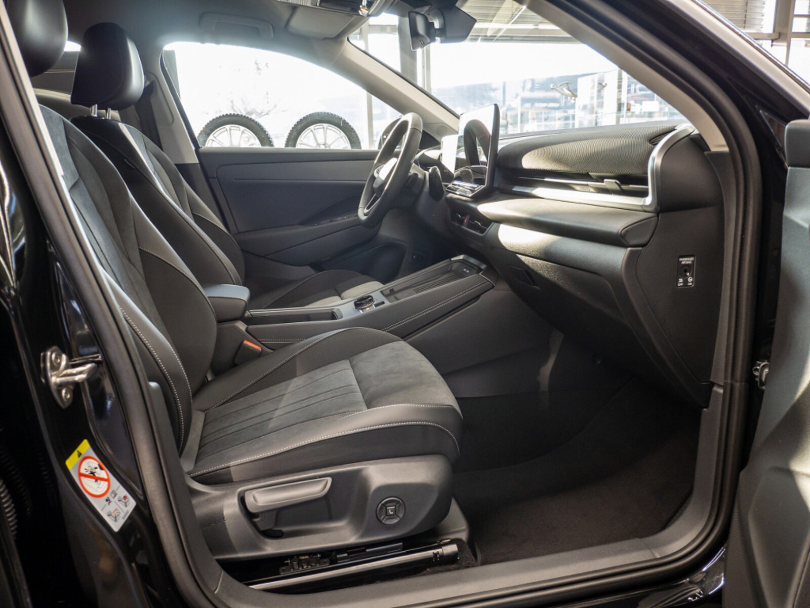 Volkswagen T-Roc – Bild 2