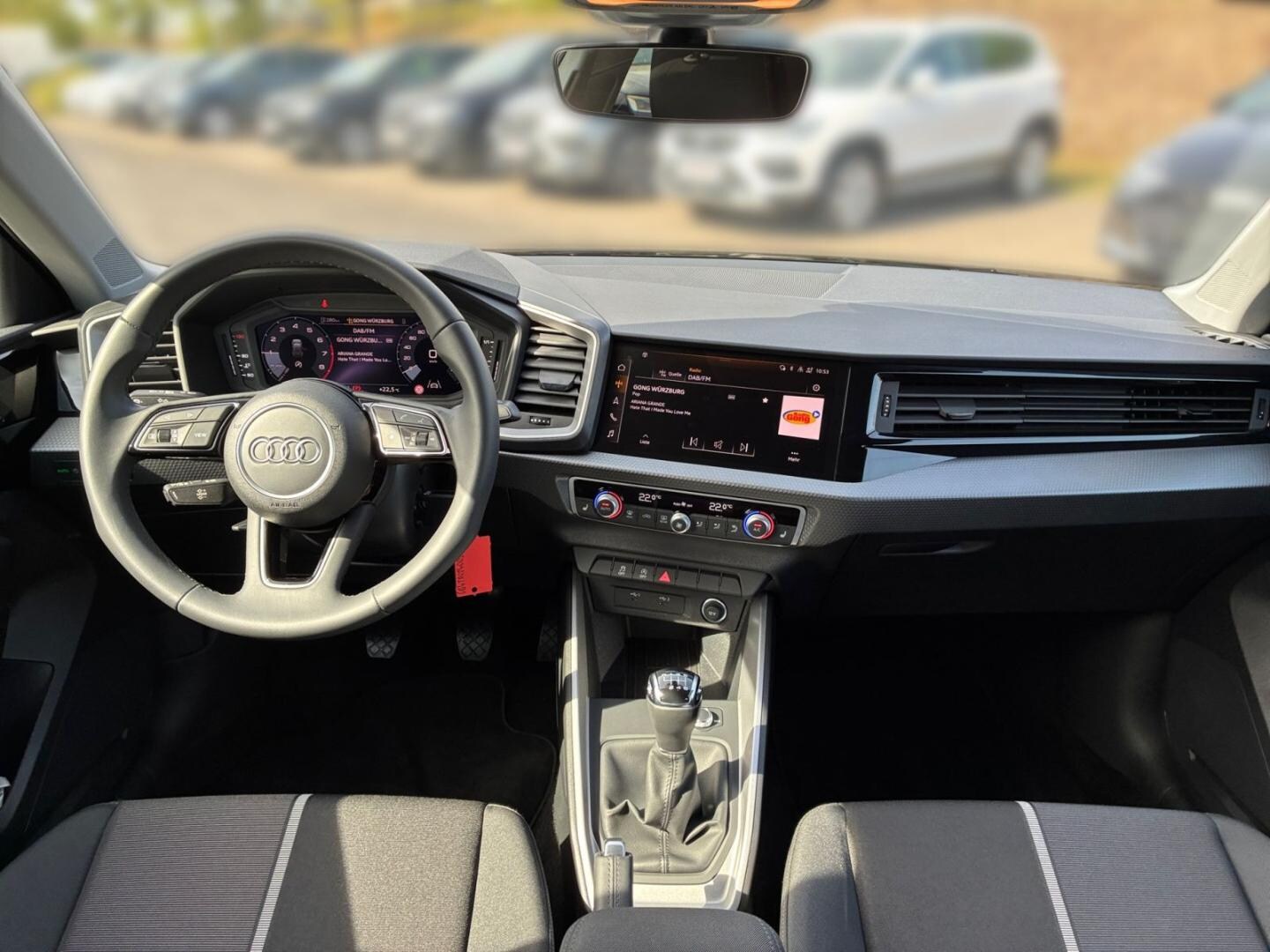 Bild über Audi A1 Sportback advanced 30 TFSI Schaltgetriebe - für weitere Informationen kontaktieren Sie den Audi Partner