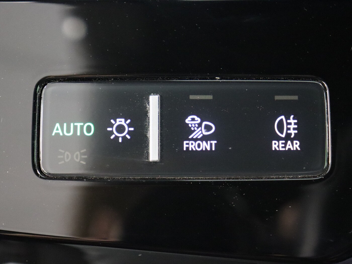 Image about Audi Q8 e-tron S line 55 e-tron quattro