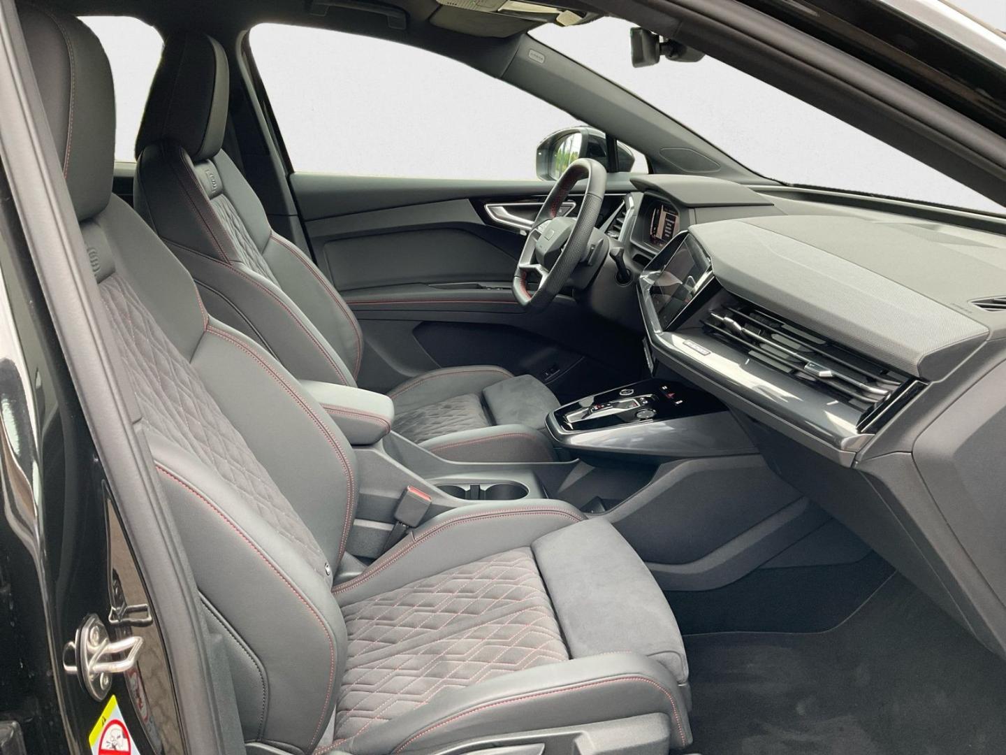 Image about Audi Q4 Sportback e-tron 45 e-tron quattro