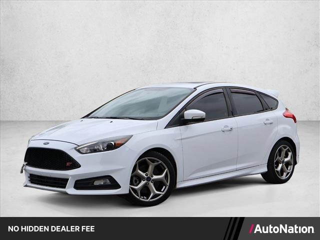 2016 Ford Focus 5 Door Hatch ST's photo