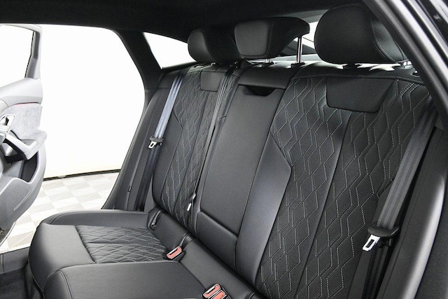 2025 Audi S6 Sportback e-tron Prestige - Photo 22
