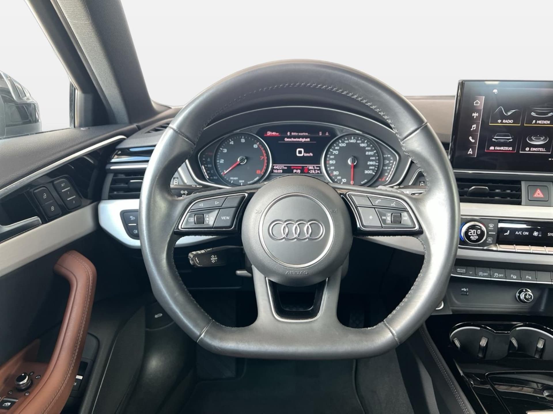 Audi A4 Limousine S line