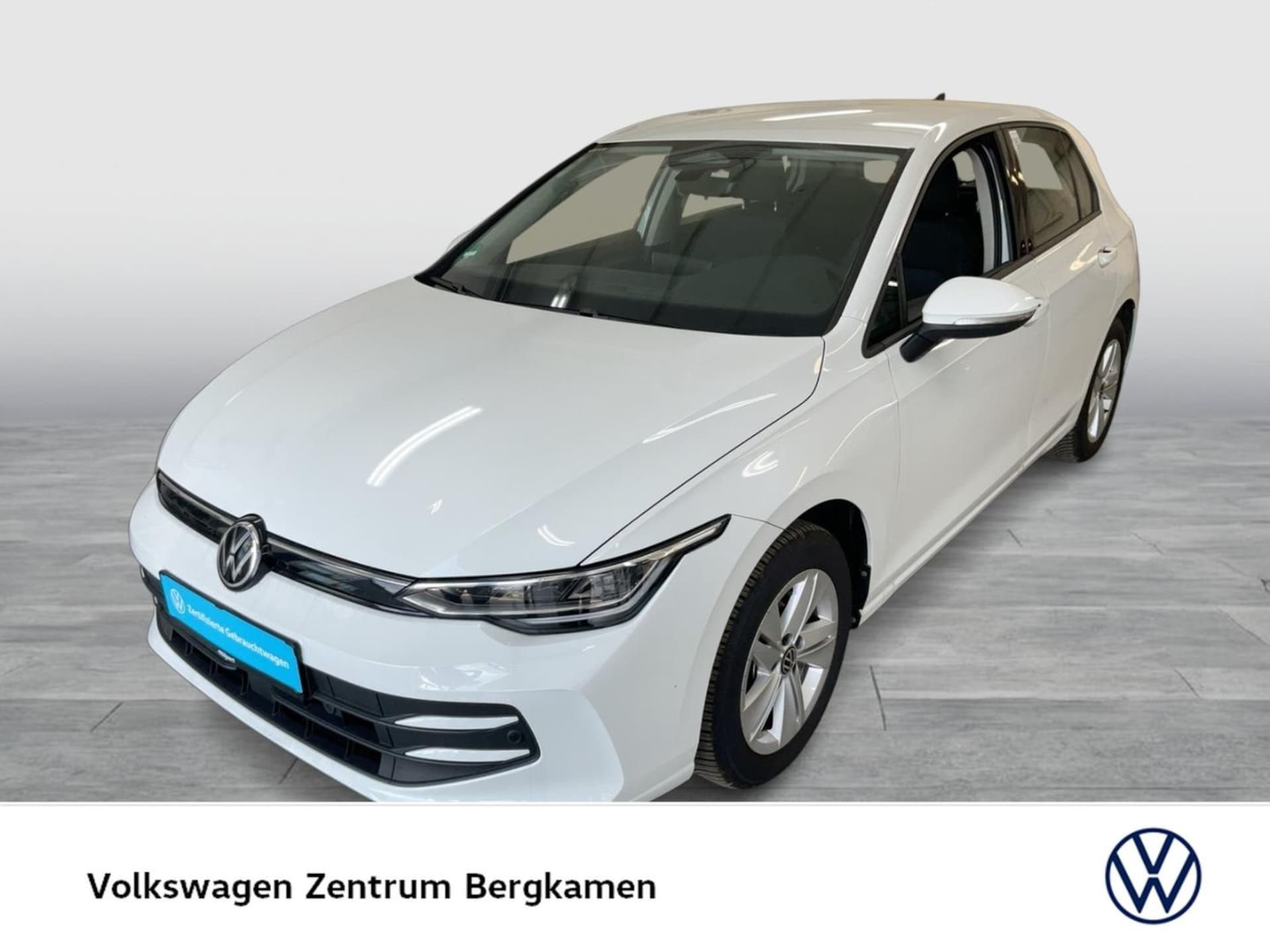 Volkswagen Golf Life