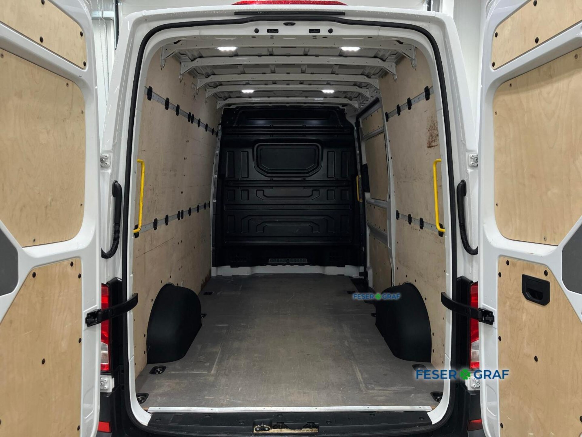Volkswagen Crafter Kasten mittlerer Radstand