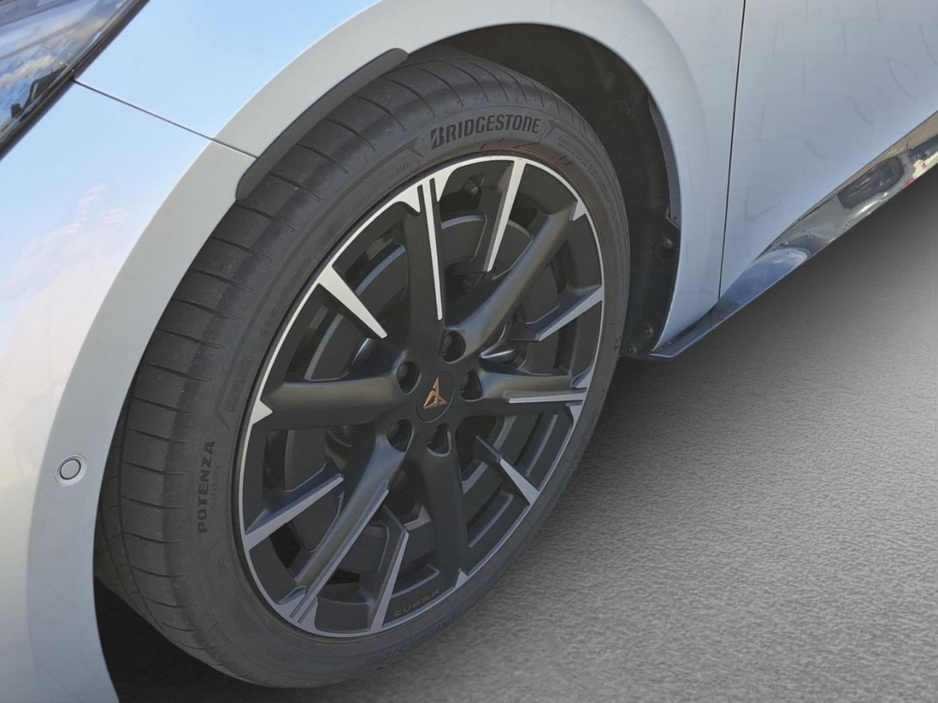 CUPRA Born VZ