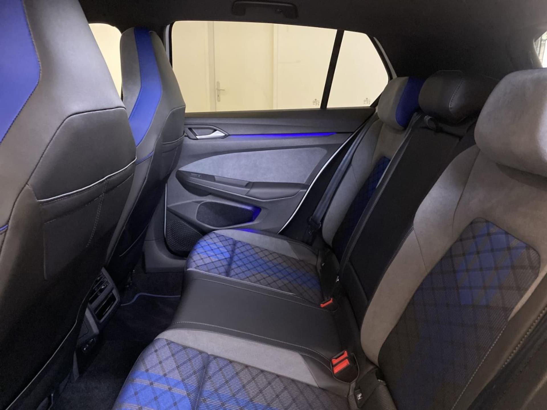 Volkswagen Golf R