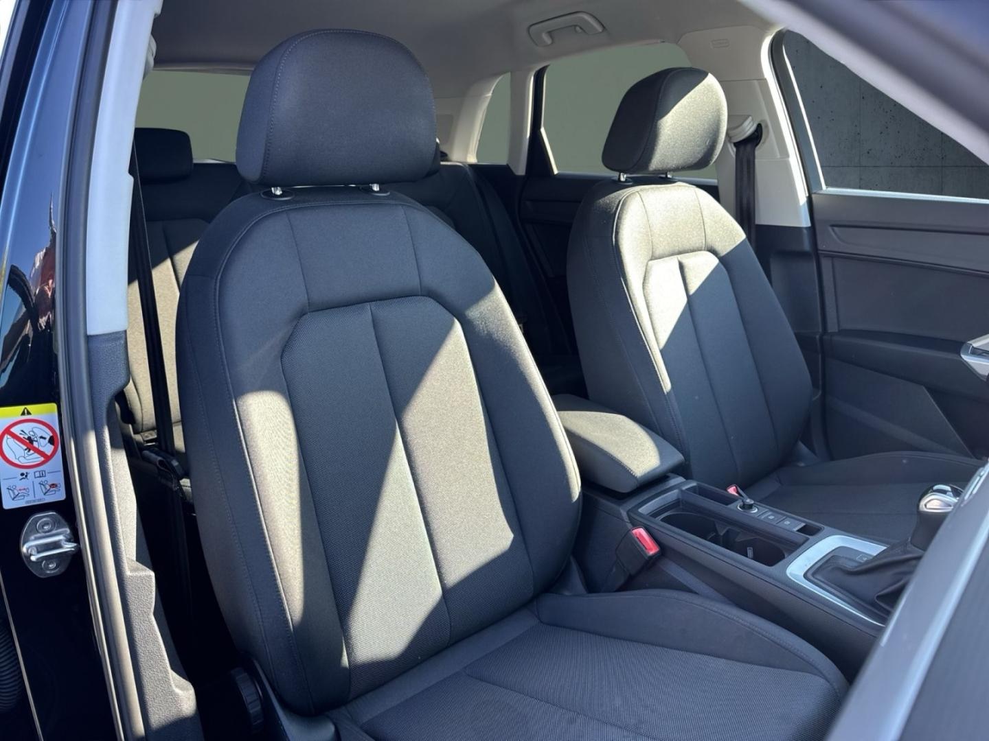 Bild über Audi Q3 35 TFSI S tronic - für weitere Informationen kontaktieren Sie den Audi Partner