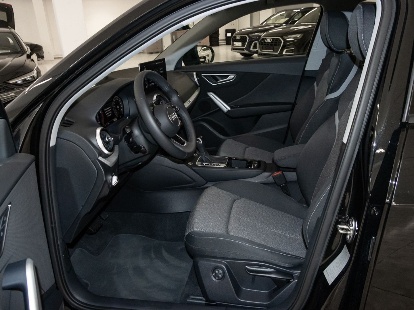 Bild über Audi Q2 S line 35 TFSI S tronic - für weitere Informationen kontaktieren Sie den Audi Partner