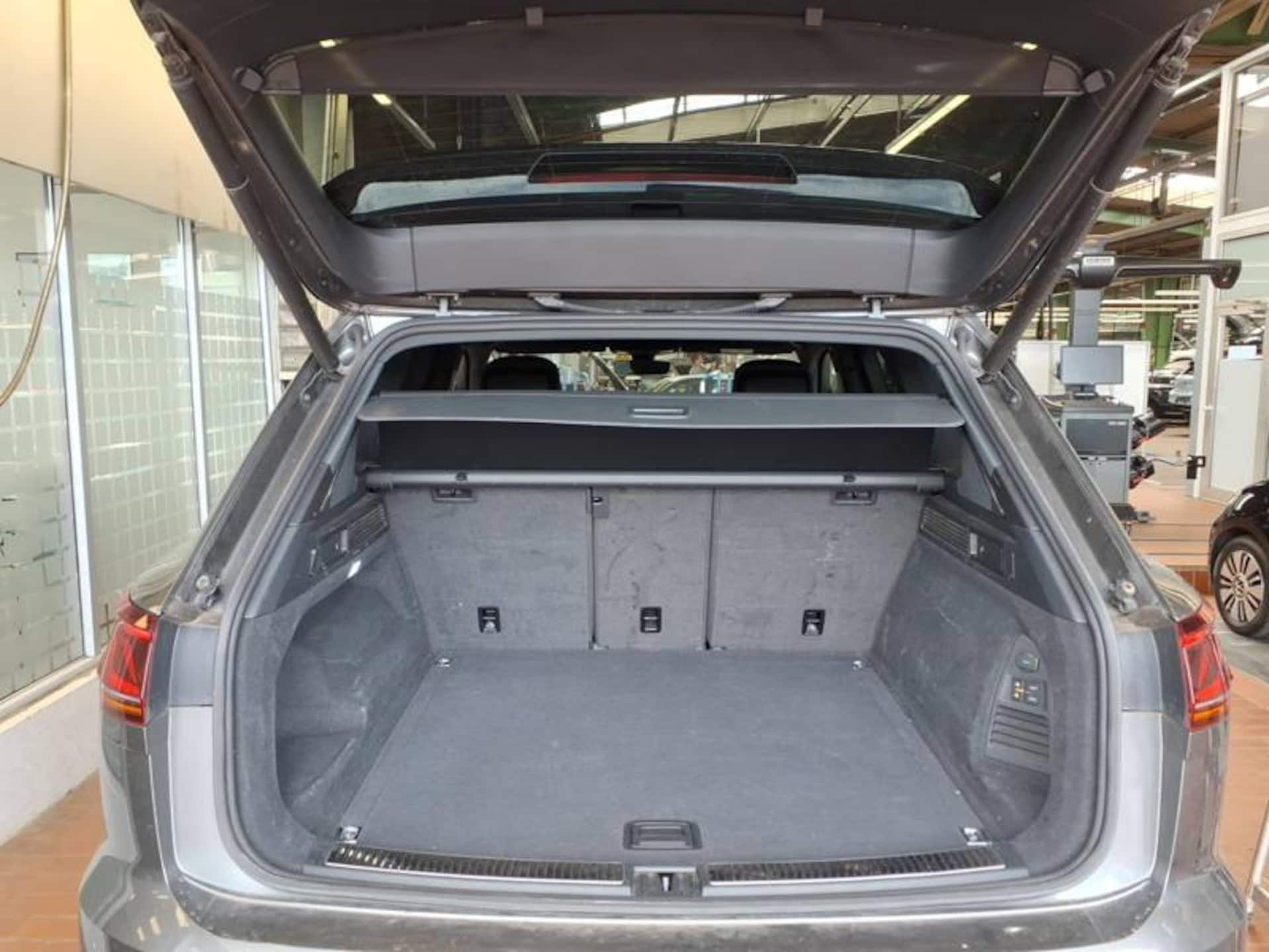 Volkswagen Touareg Basis-Modell
