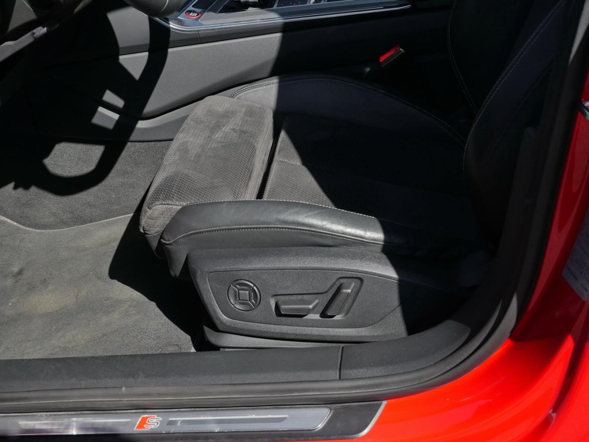 Audi S6 Avant