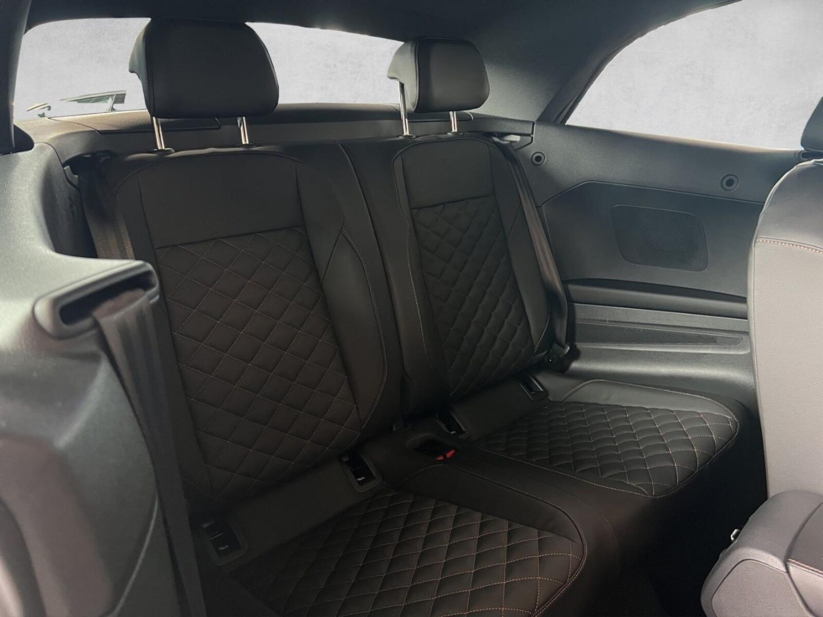 Volkswagen T-Roc Cabriolet – Bild 30
