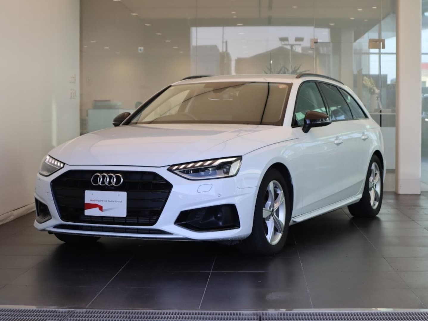 Audi A4 Avant 35 TFSI advanced for more details contact your dealer