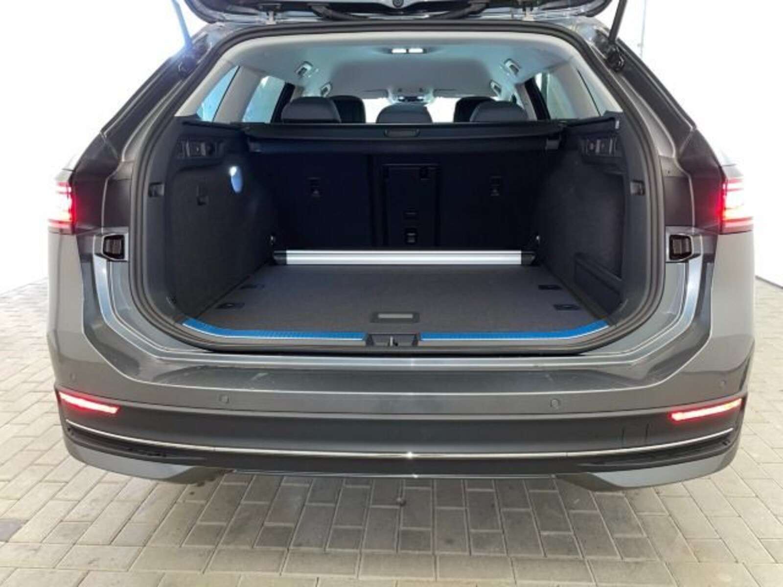 Volkswagen Passat – Bild 10