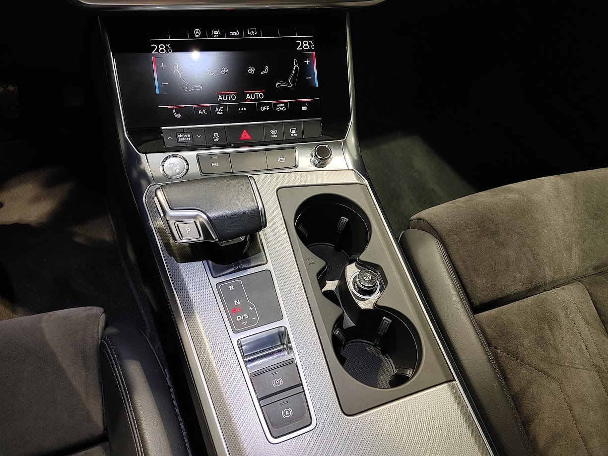 Image about Audi A6 Avant Sport 50 TDI quattro 210 kW (286 ch) tiptronic