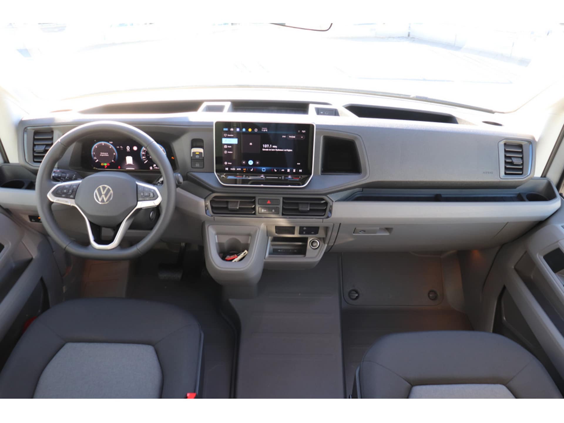 Volkswagen Crafter Kasten langer Radstand