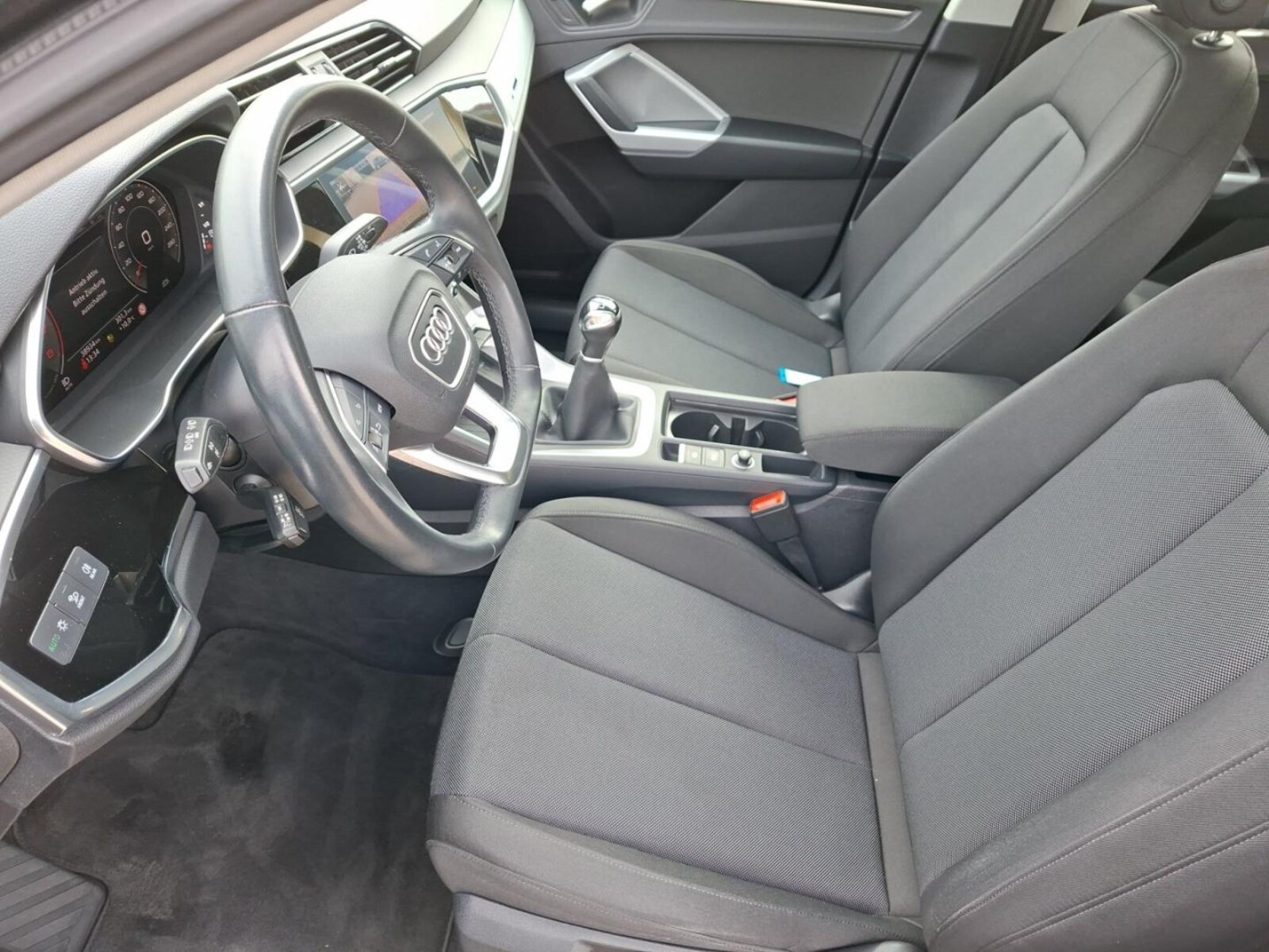 Audi Q3 – Bild 8