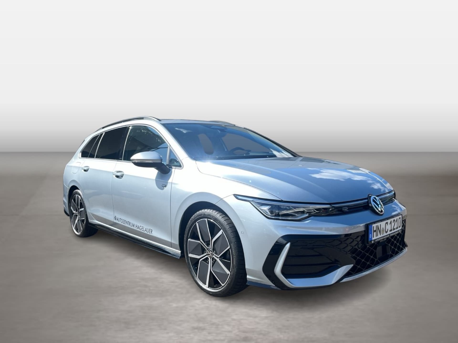 Volkswagen Golf Variant R-Line