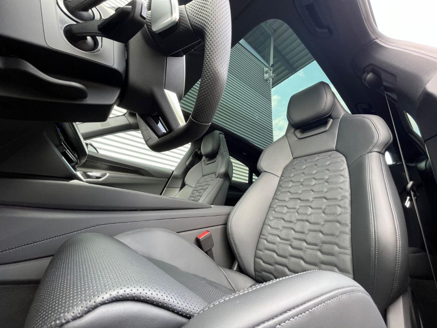Image about Audi e-tron GT e-tron quattro