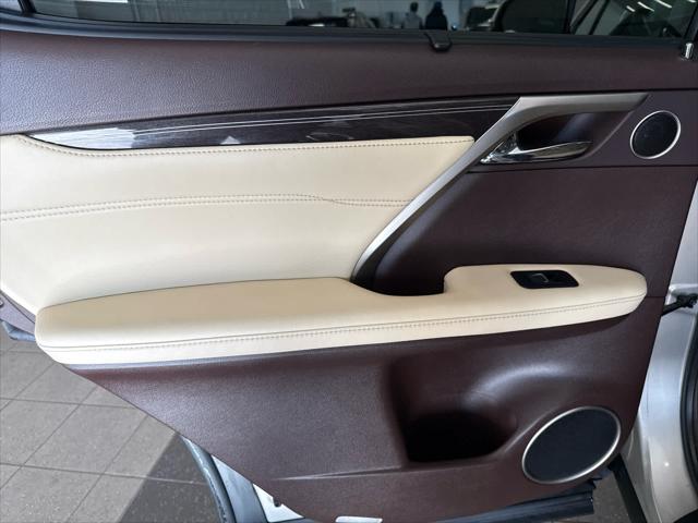 2019 LEXUS RX - Image 24